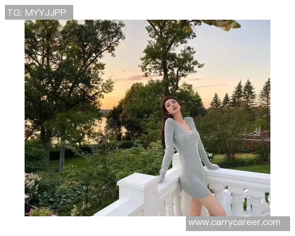 热火忠诚美人球迷!本赛季跟随主队坐场边vip 社媒常常晒性感美照